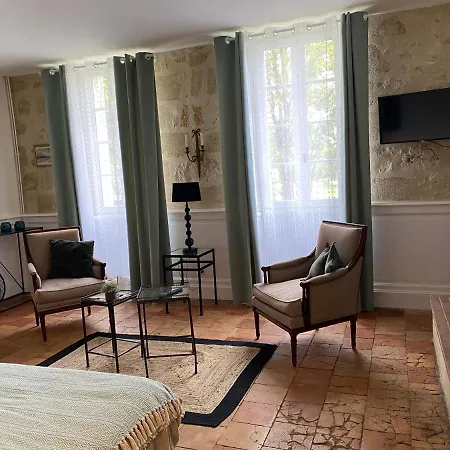 Semesterbostad La Girondine *